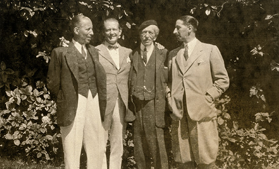 2代目・アルフレッドとその3人息子たちは、非常にクリエイティブで希少なジュエリーを発表し、1900年代にはカルティエを一気に国際的な存在へと導いた。 Cartier Archives © Cartier